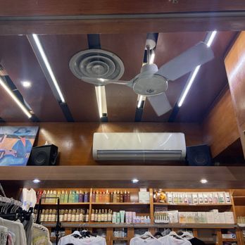 Aratto - 5/12/26 FYI. Full service. Everything is locked up! - Jewelry Near Me - Nice, 06