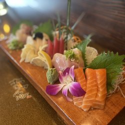 Hero Sushi & Sake Bar - Sashimi Combo