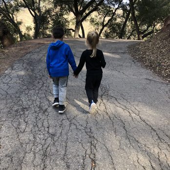 Foster Park - Trail from residence to red mountain campgrounds. - Parks Near Me - Ventura, California