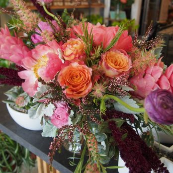 WildFlora - My peony arrangement done by Chloe celebrating an anniversary. - Florists Near Me - Studio City, California WildFlora - My peony arrangement done by Chloe celebrating an anniversary. - Florists Near Me - Studio City, California