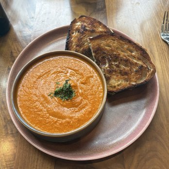 Apple Blossom - Grilled cheese and tomato soup entree - New American Near Me - Denver, Colorado Apple Blossom - Grilled cheese and tomato soup entree - New American Near Me - Denver, Colorado