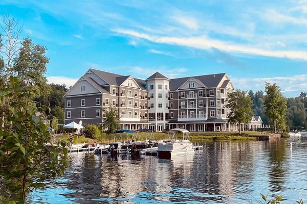 voco Saranac Lake NY - Waterfront by IHG by null