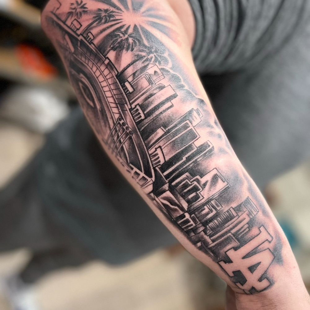 Looking at the World's Tattoos, image size:1000x1000