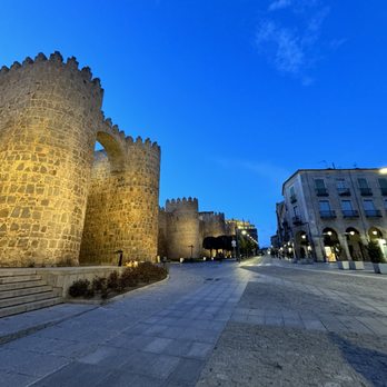 Muralla de Ávila - La muralla de Ávila - Landmarks & Historical Buildings Near Me - Ávila, AV