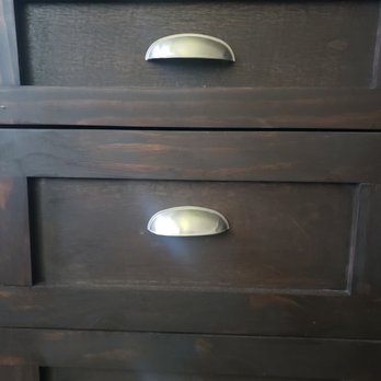 Creo Custom Woodwork - Handles not evenly spaced as requested and are crooked - Carpenters Near Me - San Antonio, Texas Creo Custom Woodwork - Handles not evenly spaced as requested and are crooked - Carpenters Near Me - San Antonio, Texas