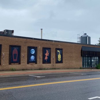Sawdust City Brewery - the side of the building - Breweries Near Me - Gravenhurst, Ontario