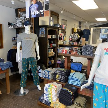 Life is Good - Men's Clothing by Life is Good - Women's Clothing Near Me - Westport, Ontario Life is Good - Men's Clothing by Life is Good - Women's Clothing Near Me - Westport, Ontario