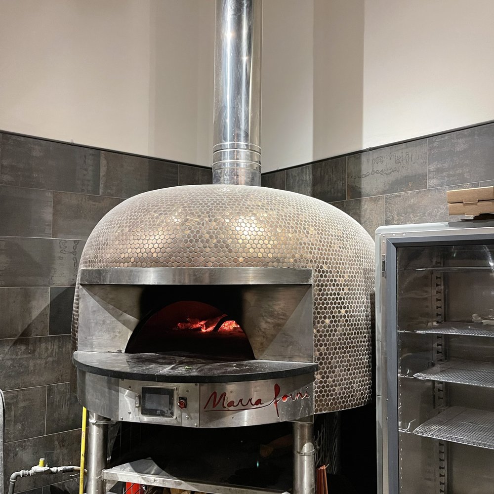 Pizza Capo - Wood-fired oven - Pizza Near Me - McMinnville, Oregon