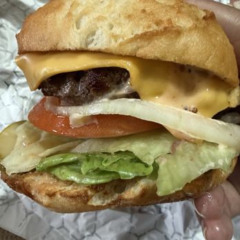 Wonder Parkchester - Gluten free cheeseburger - Food Delivery Services Near Me - Bronx, New York Wonder Parkchester - Gluten free cheeseburger - Food Delivery Services Near Me - Bronx, New York