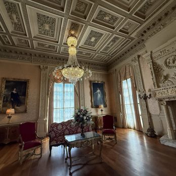 Rosecliff Mansion - Museums Near Me - Newport, Rhode Island