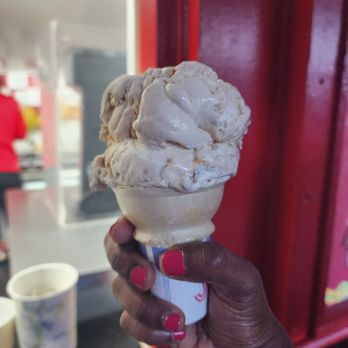 Applegate Farm Ice Cream - Small Cone/Cup - Ice Cream & Frozen Yogurt Near Me - Montclair, New Jersey Applegate Farm Ice Cream - Small Cone/Cup - Ice Cream & Frozen Yogurt Near Me - Montclair, New Jersey
