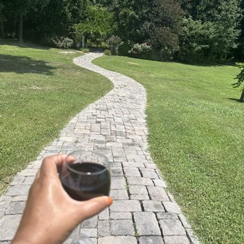 The Georgia Winery - Path to the garden shot - Wineries Near Me - Ringgold, Georgia