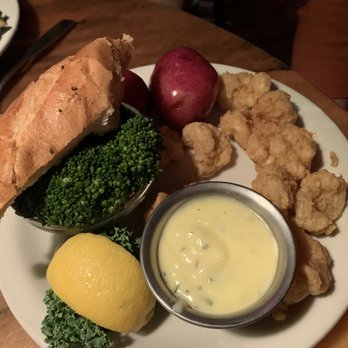 Flamingo Grill - Lobster Bites (small meals menu) with béarnaise, broccoli, red skin potatoes, and garlic bread - Seafood Near Me - Myrtle Beach, South Carolina