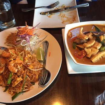 Infinite Thai Eatery - Pad Thai and red curry - Thai Near Me - Oakland, California