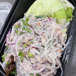 Yau's Place - Pad woon sen (Glass Noodle Salad)
