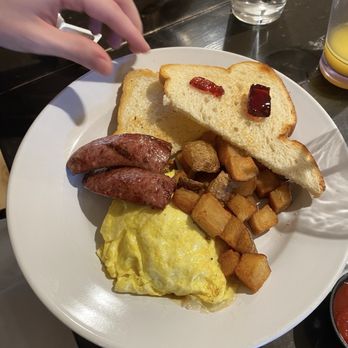 Good Times Kitchen + Bar - farmer's breakfast - Cocktail Bars Near Me - Houston, Texas