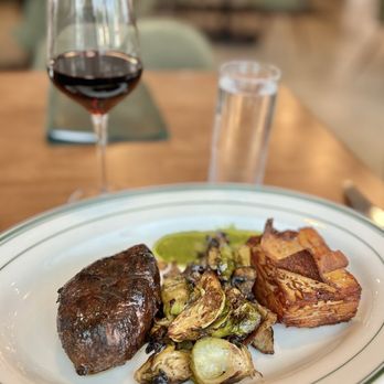 Spoke and Ivy - Filet mignon with Brussels sprouts and crispy potato - New American Near Me - Fort Wayne, Indiana Spoke and Ivy - Filet mignon with Brussels sprouts and crispy potato - New American Near Me - Fort Wayne, Indiana