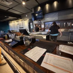 MobCraft Beer - The counter top and taps