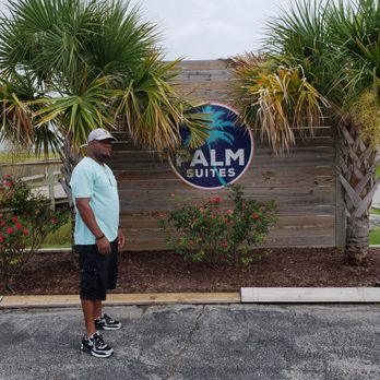 Palm Suites - Hotels Near Me - Atlantic Beach, North Carolina