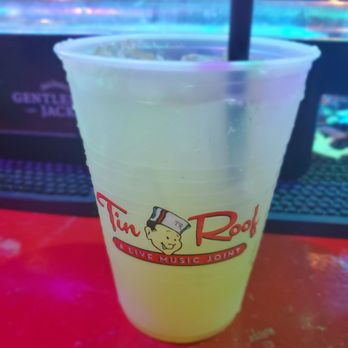 Tin Roof - Margarita - American Near Me - Memphis, Tennessee