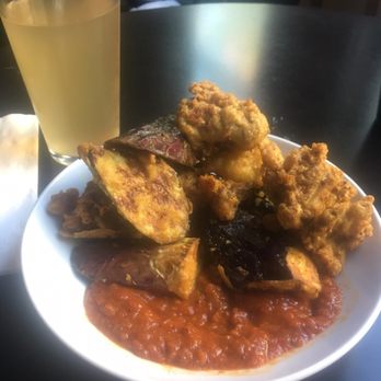 Veg Kitchen + Bar - Mixed pakora and watermelon basil kombucha - Vegan Near Me - Sacramento, California Veg Kitchen + Bar - Mixed pakora and watermelon basil kombucha - Vegan Near Me - Sacramento, California