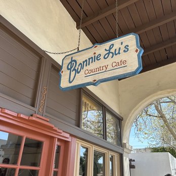 Bonnie Lu's - Entry off of the main drag - Cafes Near Me - Ojai, California Bonnie Lu's - Entry off of the main drag - Cafes Near Me - Ojai, California