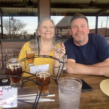 Giddings Brewhaus - Beer flights - Chicken Wings Near Me - Giddings, Texas Giddings Brewhaus - Beer flights - Chicken Wings Near Me - Giddings, Texas