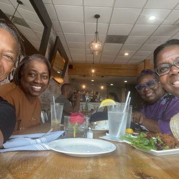 The Corner Grille - Friends - Breakfast & Brunch Near Me - College Park, Georgia