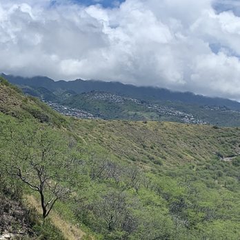 Diamond Head State Monument - Hiking to diamond head view - Parks Near Me - Honolulu, Hawaii