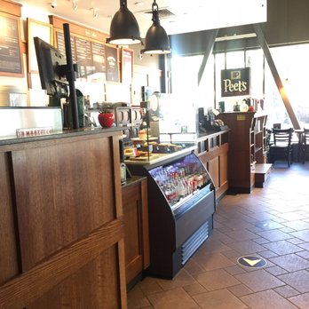 Peet's Coffee - The space was not busy around 1pm! 6/1/21 - Coffee & Tea Near Me - San Mateo, California Peet's Coffee - The space was not busy around 1pm! 6/1/21 - Coffee & Tea Near Me - San Mateo, California
