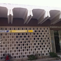 La Poste - Un style architectural bien... marqué !!!