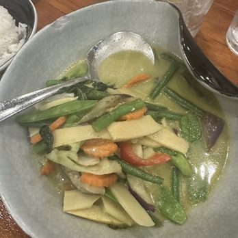 SAAO Thai & Sushi - Thai Near Me - Reston, Virginia