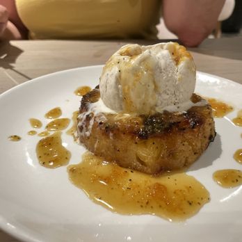 Ulu Kitchen - Pepper grilled pineapple, caramel sauce, vanilla ice cream. So good - Hawaiian Near Me - Lahaina, Hawaii Ulu Kitchen - Pepper grilled pineapple, caramel sauce, vanilla ice cream. So good - Hawaiian Near Me - Lahaina, Hawaii