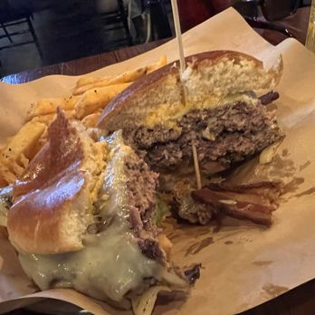 Lafayette's Music Room - Overton Burger - Music Venues Near Me - Memphis, Tennessee