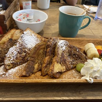 Aloha Kitchen - French Toast - Breakfast & Brunch Near Me - Honolulu, Hawaii