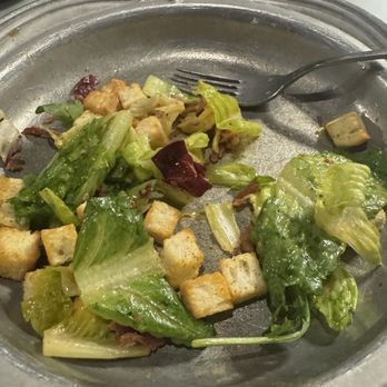 Gibbys - Gibby's house salad - Seafood Near Me - Montreal, Quebec