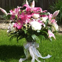 Passion Flower Design - A Beautiful Lily Arrangement