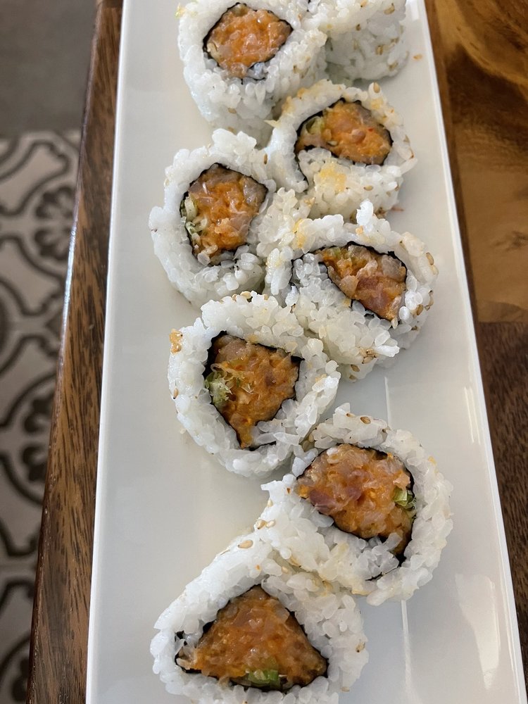 Oishii Sushi & Pan-Asian Cuisine - Dallas