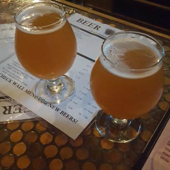Lincoln's Beard Brewing - Wakefield Campos De fresa - Breweries Near Me - Miami, Florida Lincoln's Beard Brewing - Wakefield Campos De fresa - Breweries Near Me - Miami, Florida