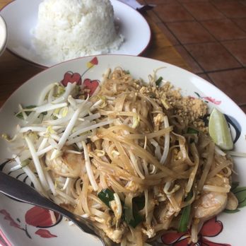 Immm Rice and Beyond - Pad Thai - Thai Near Me - Chicago, Illinois Immm Rice and Beyond - Pad Thai - Thai Near Me - Chicago, Illinois