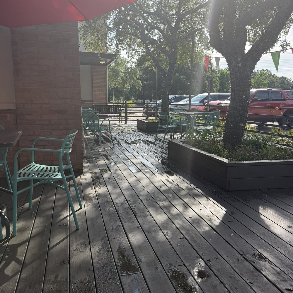 Fuzzy's Tacos and Margs - Tacos Near Me - Kingwood, Texas