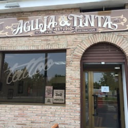 Aguja y Tinta - Fachada