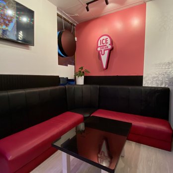 Ice Dream - 10.12.22 modern and cool seating - Bubble Tea Near Me - Sacramento, California Ice Dream - 10.12.22 modern and cool seating - Bubble Tea Near Me - Sacramento, California