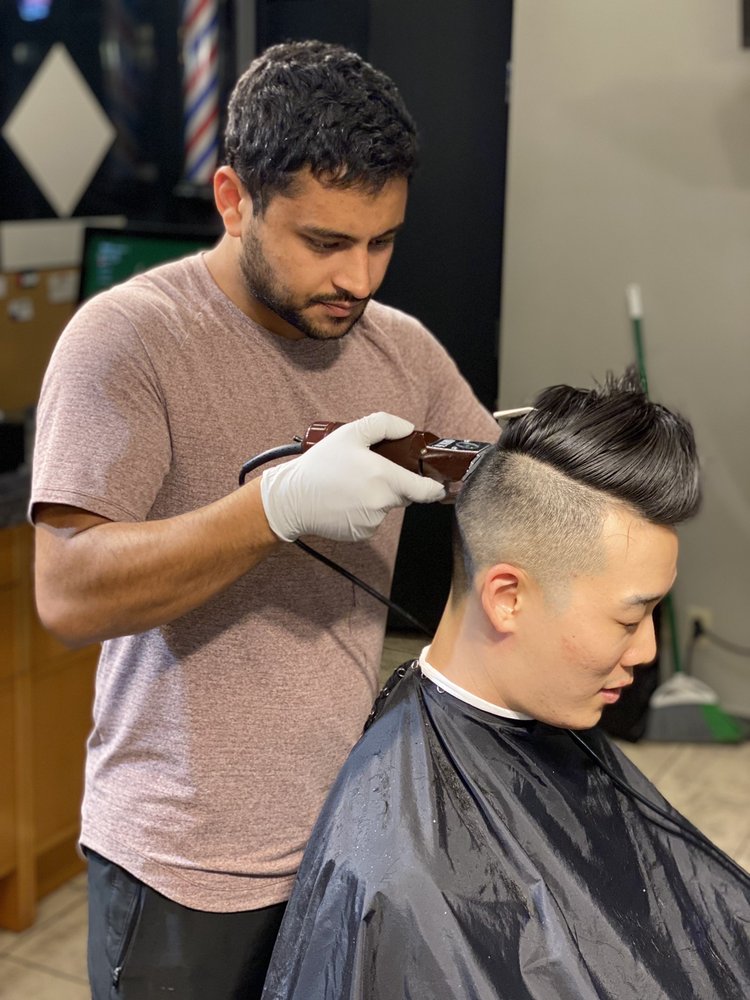 Jordan Salon - The Professional Man's Barber Logo