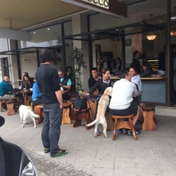 Rocco's - Weekend mornings always packed!