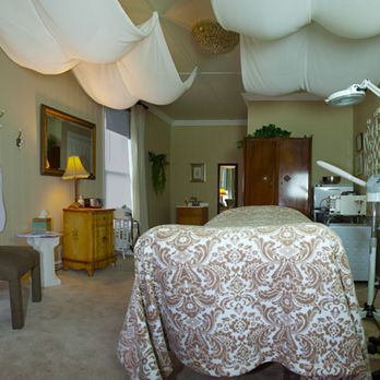Arden Salon - Massage Room - Hair Salons Near Me - Cumming, Georgia Arden Salon - Massage Room - Hair Salons Near Me - Cumming, Georgia