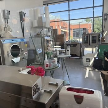 Authors Ice Creams & Coffee - Where the magic happens - Ice Cream & Frozen Yogurt Near Me - Ashburn, Virginia