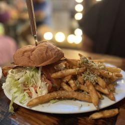Richmond Republic Draught House - Garlic Bacon Burger with Garlic Parmesan Fries