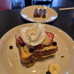 Sunrise Cafe - Stuffed French toast with fruit