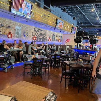 Ford's Garage Oviedo - Burgers Near Me - Oviedo, Florida Ford's Garage Oviedo - Burgers Near Me - Oviedo, Florida